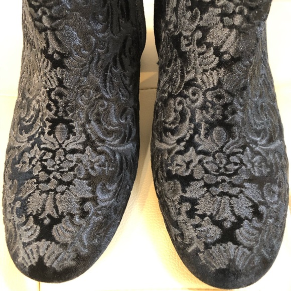 JESSICA SIMPSON Black Boots - Picture 3 of 11